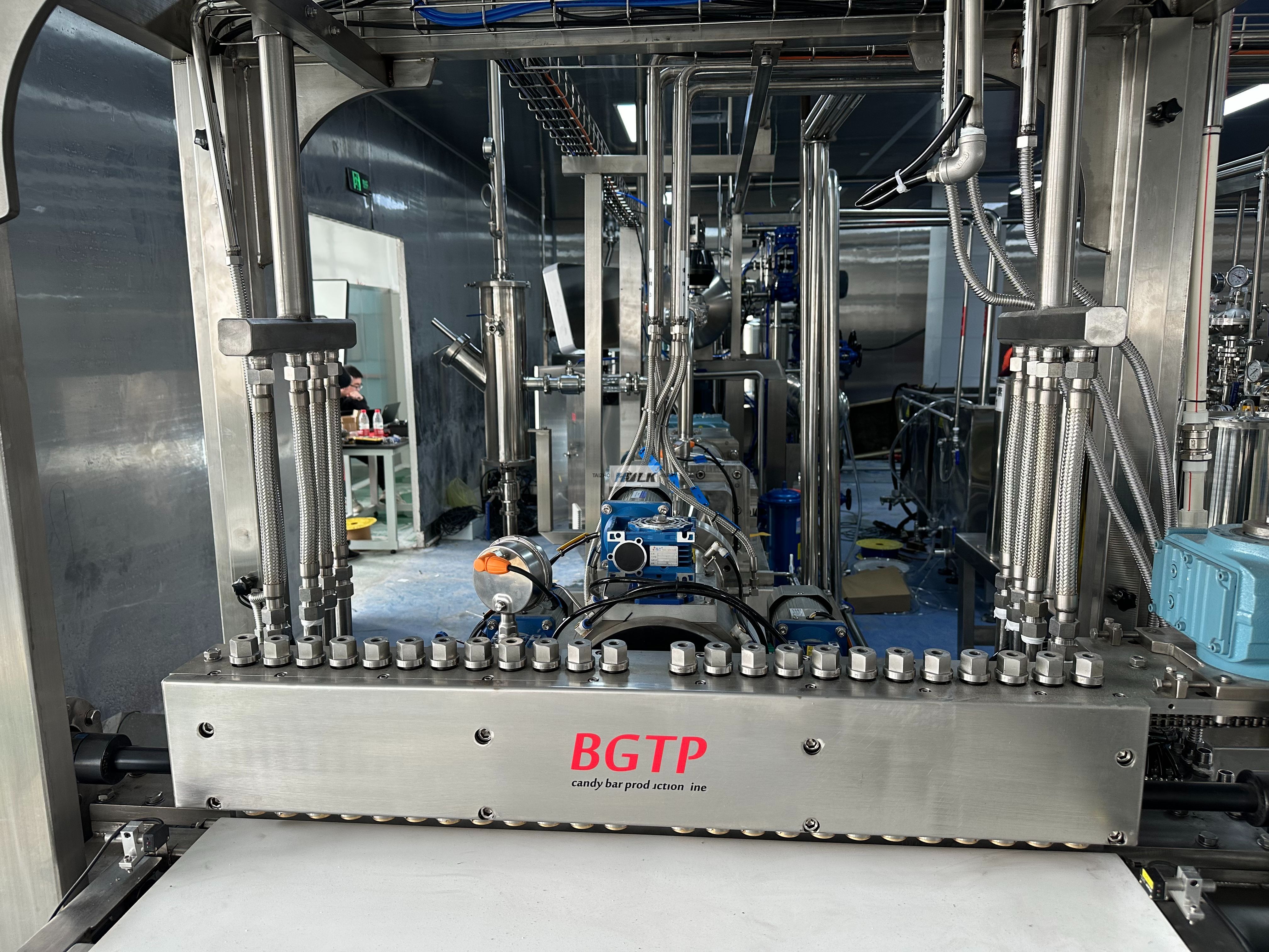 Continuous Licorice Sour Candy Extruder Line