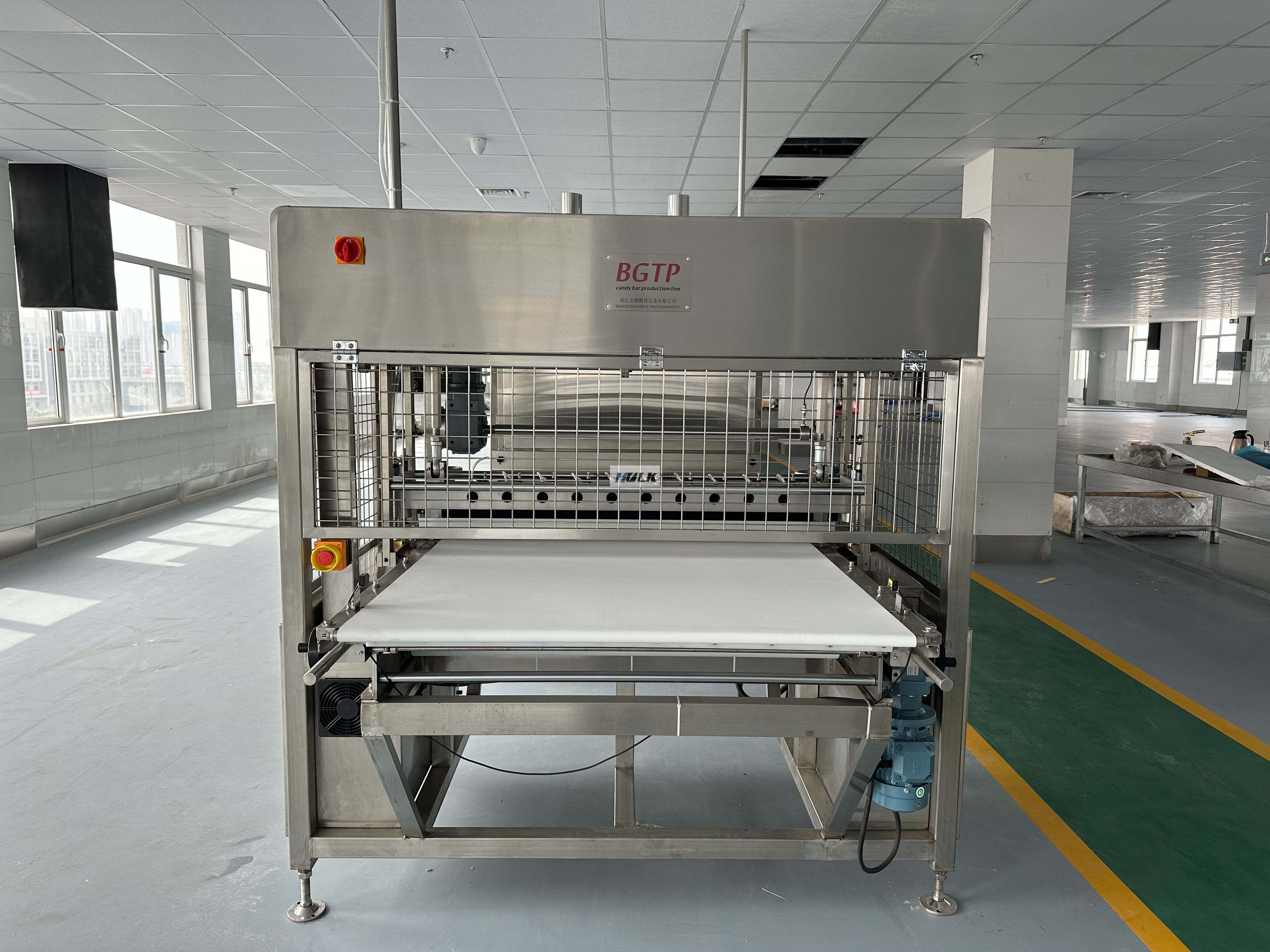 Continuous Licorice Sour Candy Extruder Line